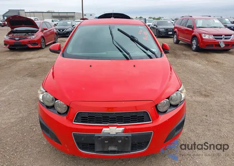 2015 Chevrolet Sonic Lt Auto из США, поврежденный, VIN 1G1JC5SH4F4192691